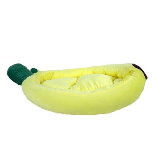 De Fofos Kattenmand Banaan 72 X 40 X 14 cm is een heerlijk comfortabel kattenbed in de vorm van een banaan waar jouw kat heerlijk in kan slapen. 