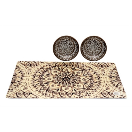 Vrolijk elke maaltijd op met deze leuke Tarhong diner-set voor de kat! Deze leuke set bestaat uit twee bakken met een bijpassend placemat, om elke maaltijd een feest te maken en gelijk jouw interieur op te fleuren. Afmetingen voerbakken: 13,5 x 13,5 x 3 cm Inhoud: 180  ml  Afmeting placemat: 49 x 29 cm